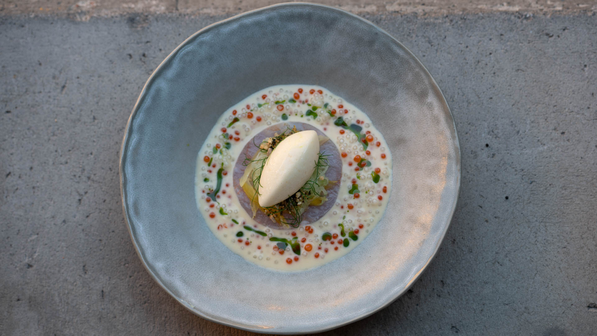 Scallop mousseline with langoustine, beurre blanc on fermented potatoes and saffron infused fennel - Recept hos AVEQIA Stockholm